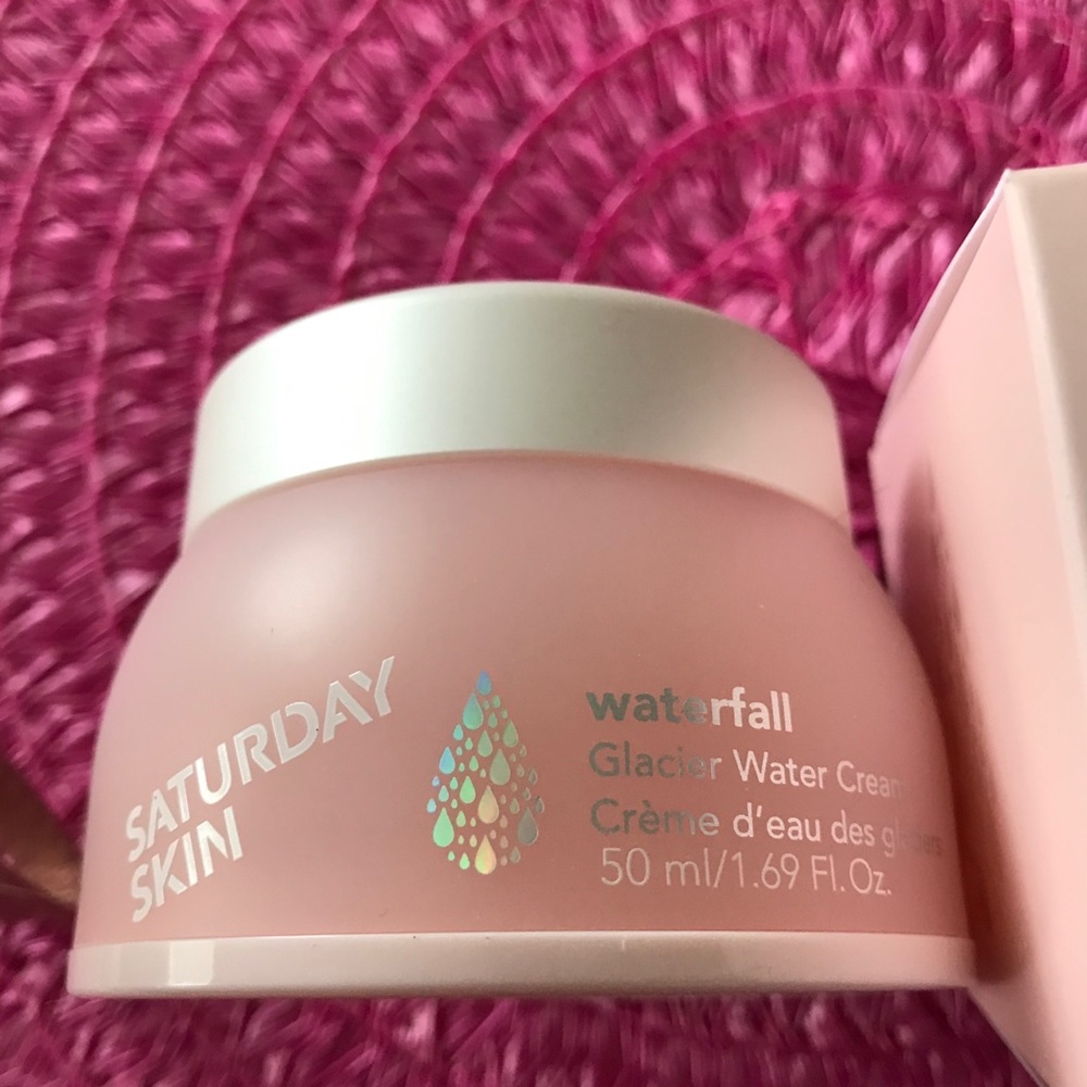 Saturday Skin Waterfall Glacier Water Cream